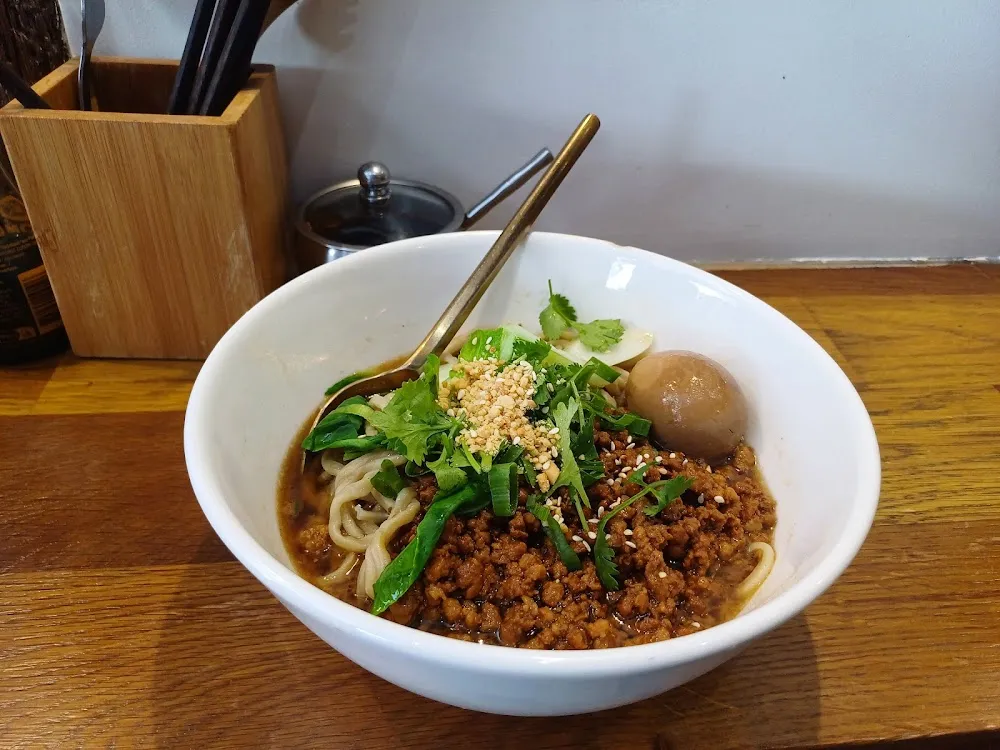 Nouilles Du Porc Hoché Et POLS Cossé