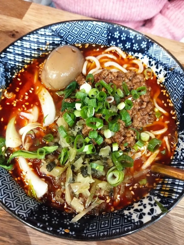Soupe de Nouilles Porc Haché Et Légumes Fermentés
